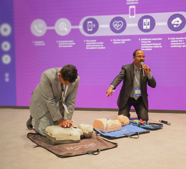 ARASCA doing CPR and AED
